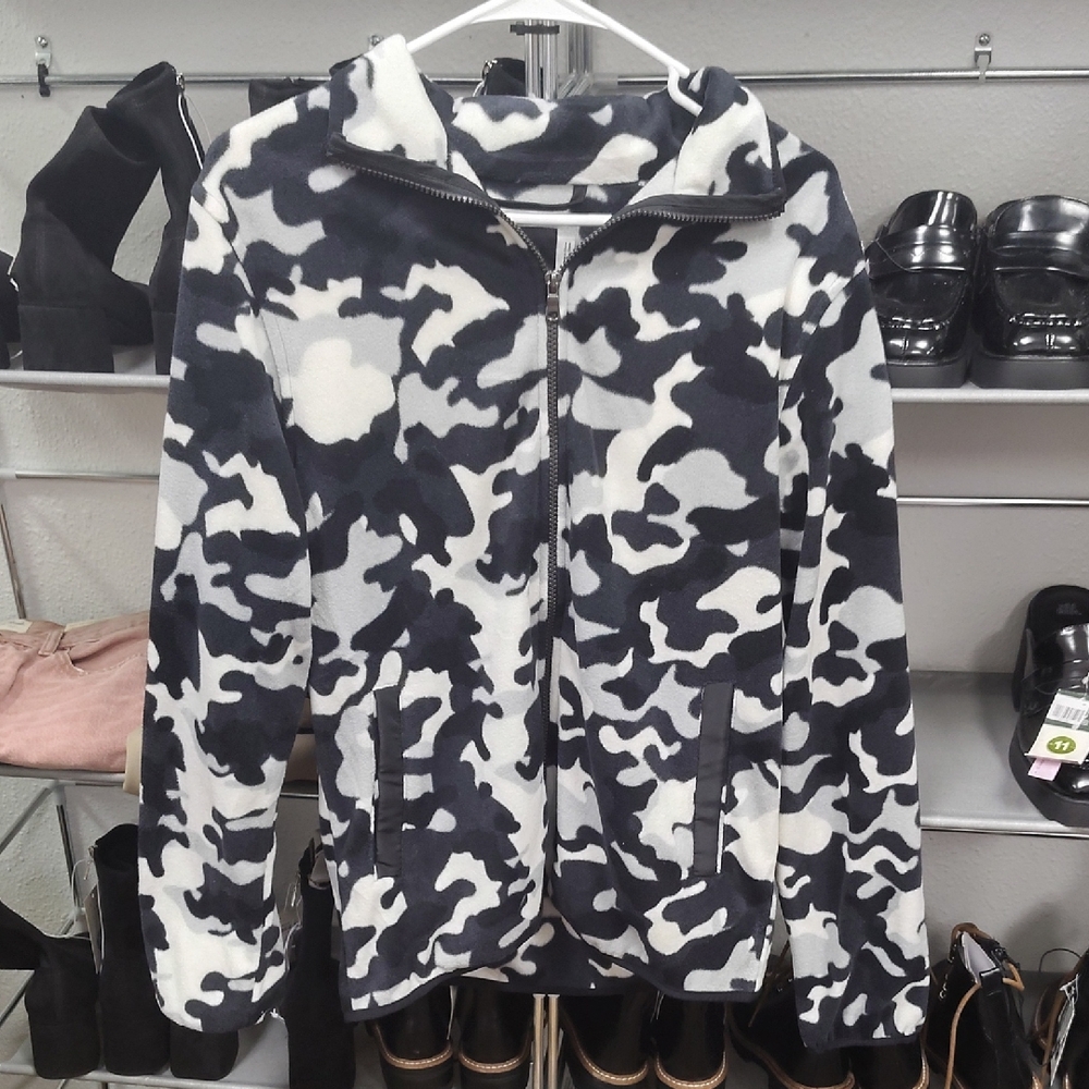 Original Use Black and White Patterned Hoodie